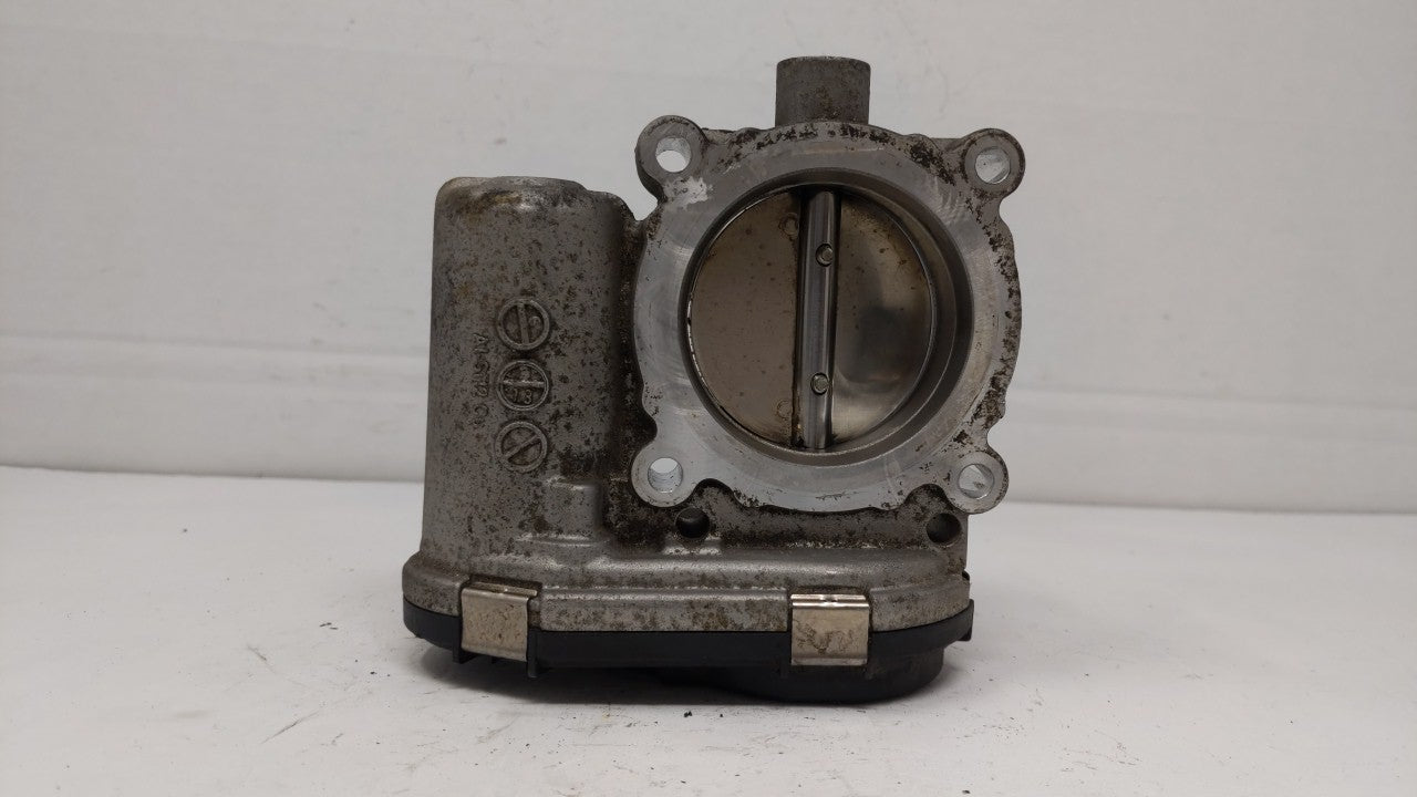 2013-2016 Ford Escape Throttle Body P/N:CM5E-9F991-AD CM5E-9F991-AC Fits Fits 2012 2013 2014 2015 2016 2017 OEM Used Auto Pa