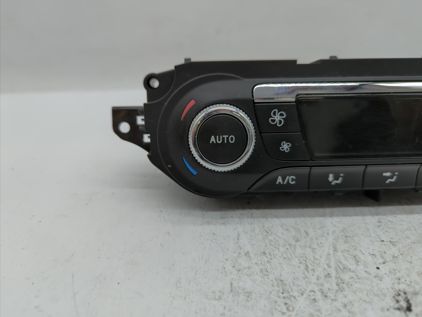2013-2015 Ford Escape Climate Control Module Temperature AC/Heater Replacement P/N:CJ5T-18C612-BA CJ5T-18C612-BC Fits OEM Us