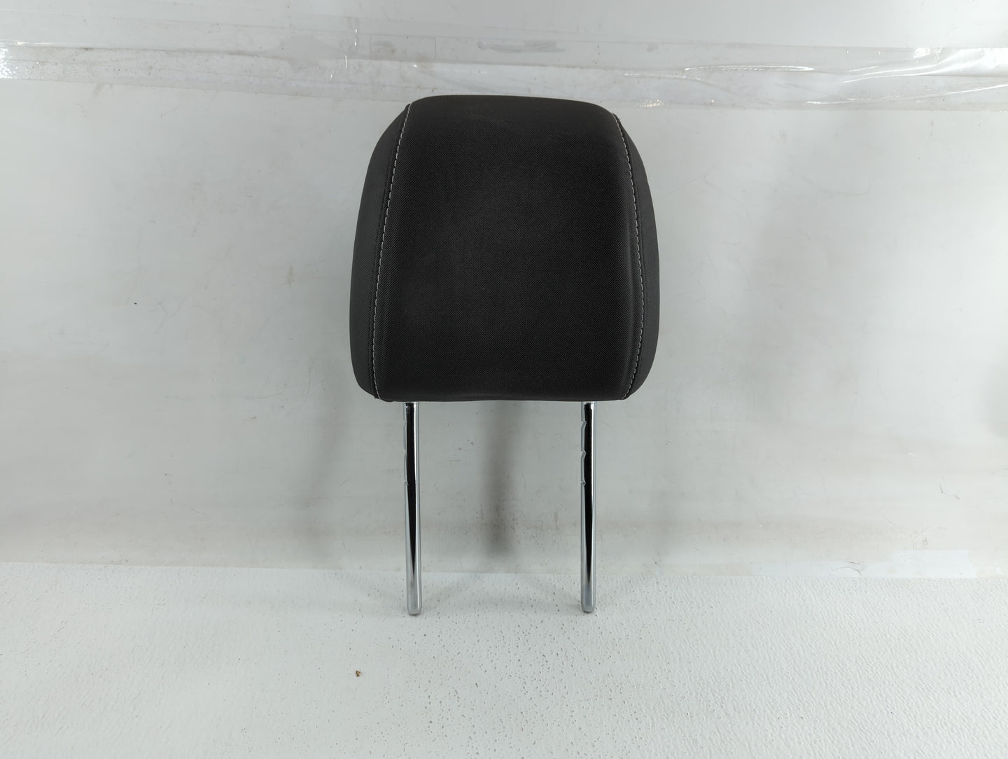 2013-2015 Ford Escape Headrest Head Rest Front Driver Passenger Seat Fits Fits 2013 2014 2015 OEM Used Auto Parts - Oemuseda
