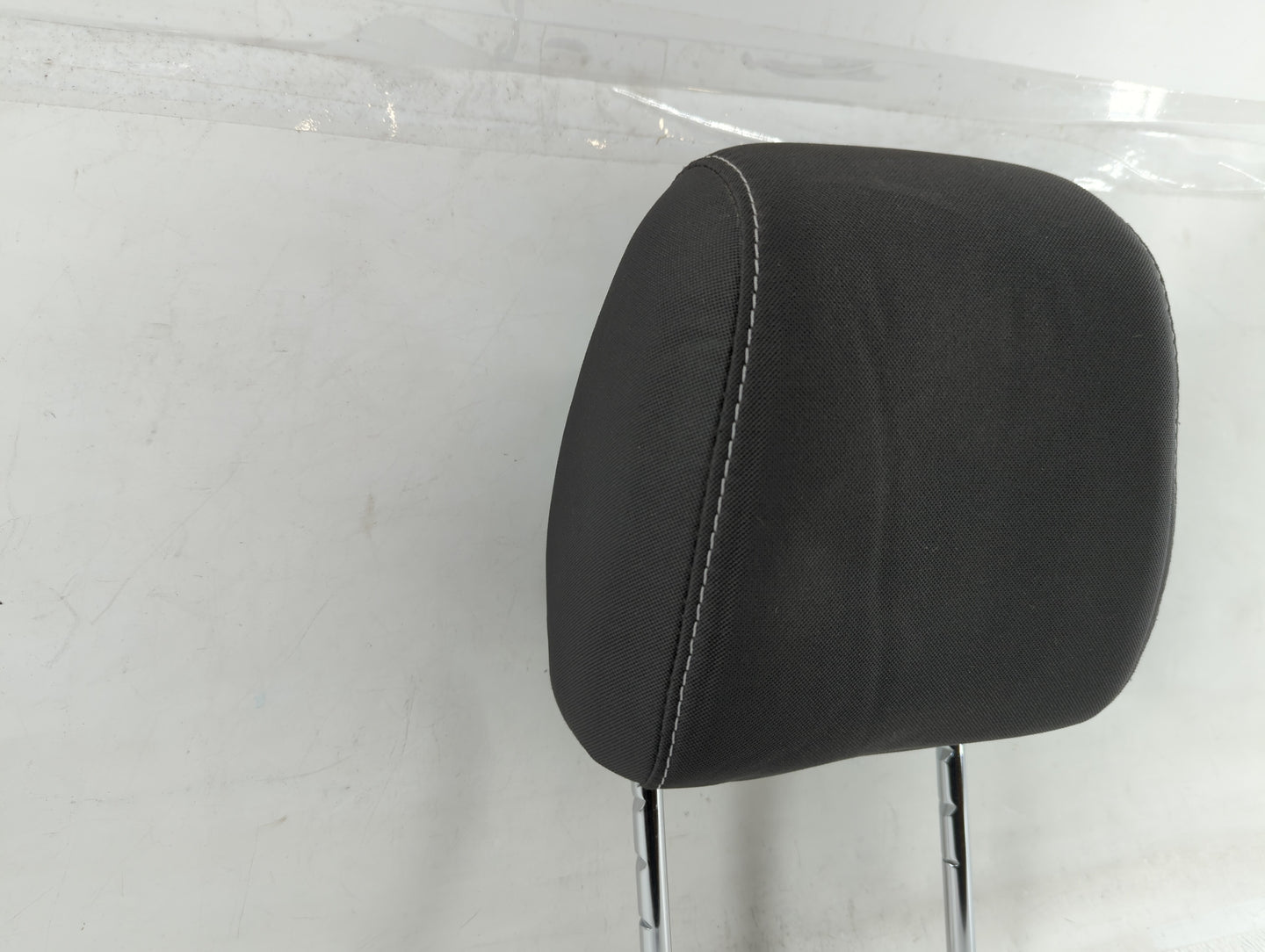 2013-2015 Ford Escape Headrest Head Rest Front Driver Passenger Seat Fits Fits 2013 2014 2015 OEM Used Auto Parts - Oemuseda