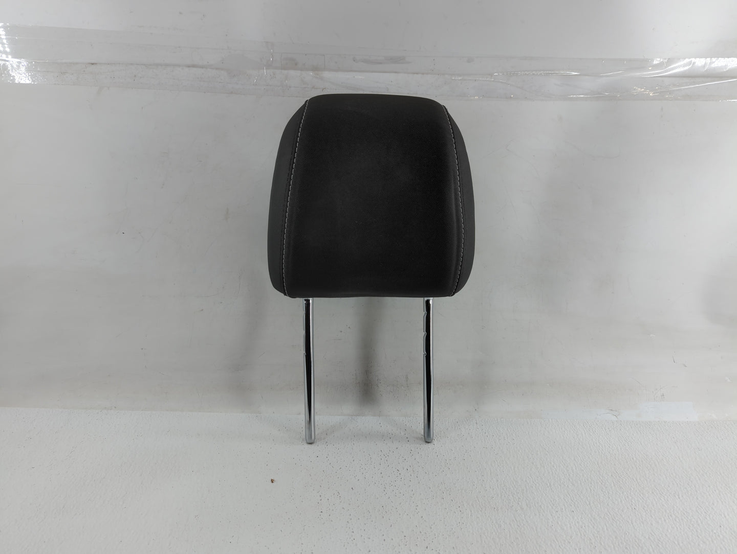 2013-2015 Ford Escape Headrest Head Rest Front Driver Passenger Seat Fits Fits 2013 2014 2015 OEM Used Auto Parts - Oemuseda