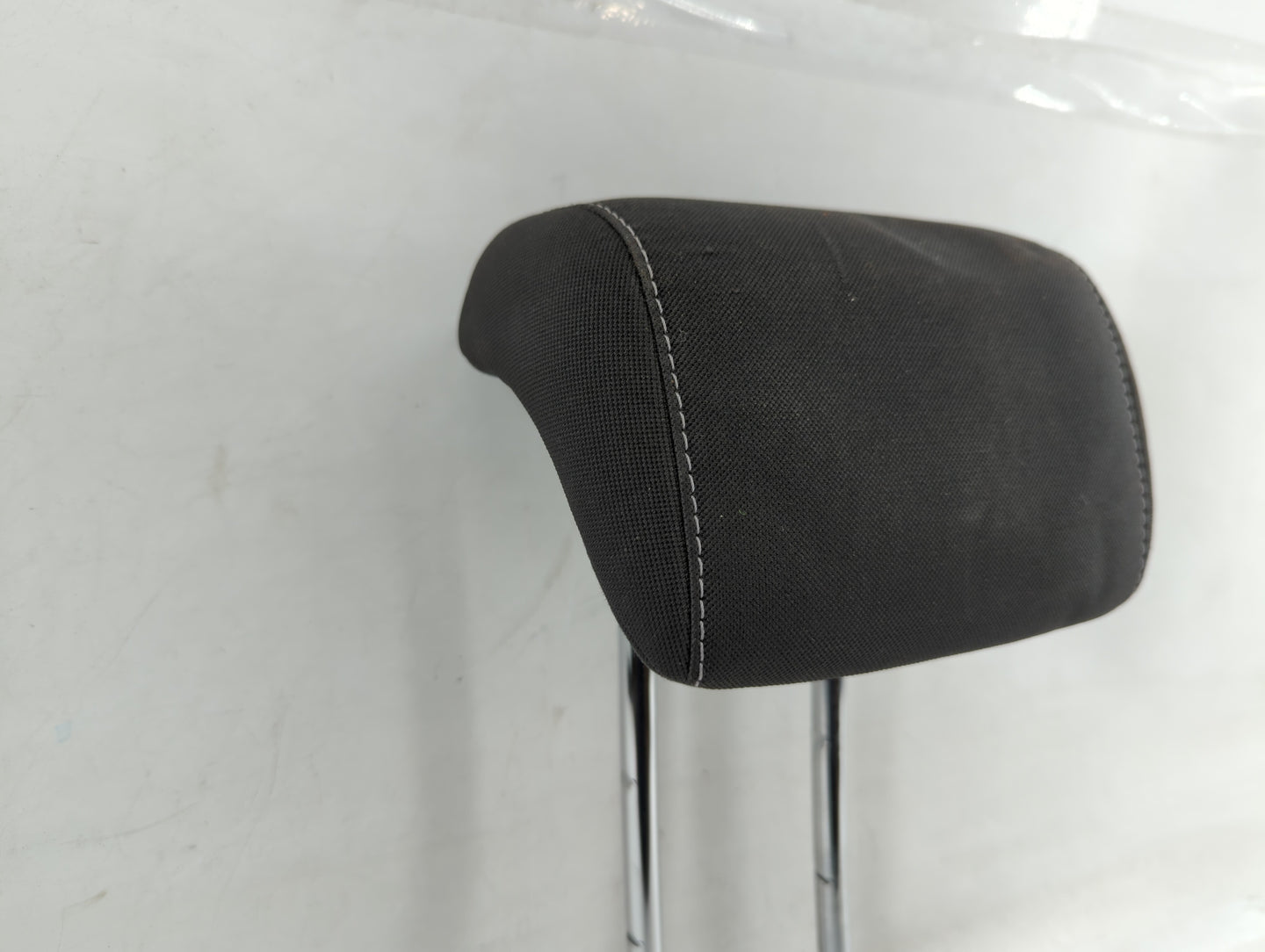 2013-2015 Ford Escape Headrest Head Rest Rear Center Seat Fits Fits 2013 2014 2015 OEM Used Auto Parts - Oemusedautoparts1.c