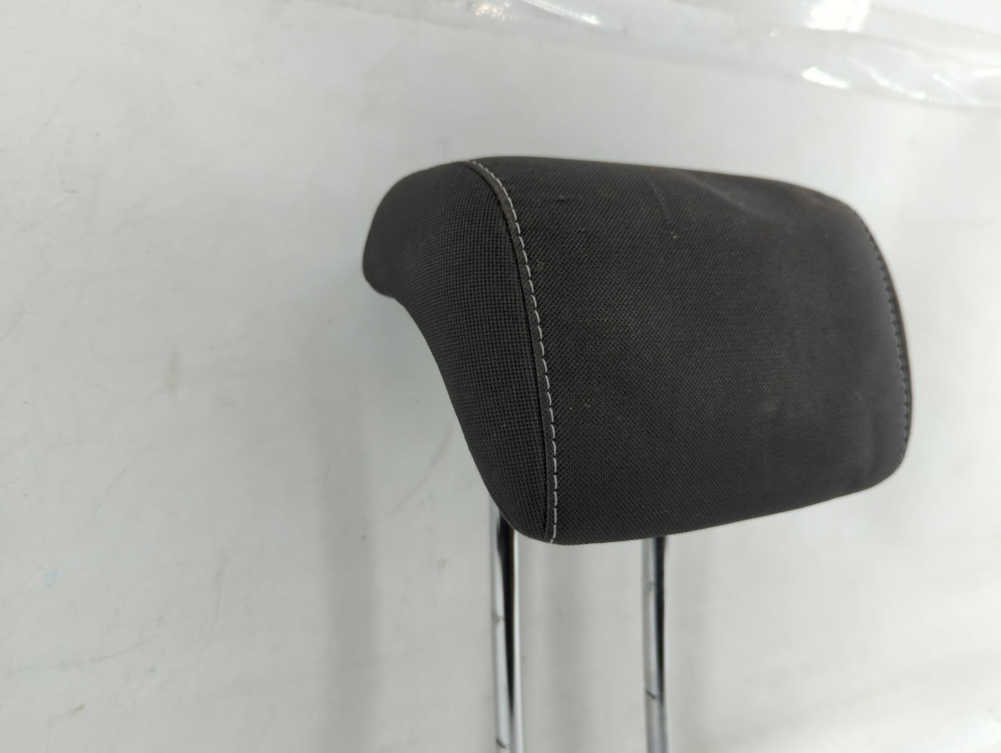 2013-2015 Ford Escape Headrest Head Rest Rear Center Seat Fits Fits 2013 2014 2015 OEM Used Auto Parts - Oemusedautoparts1.c
