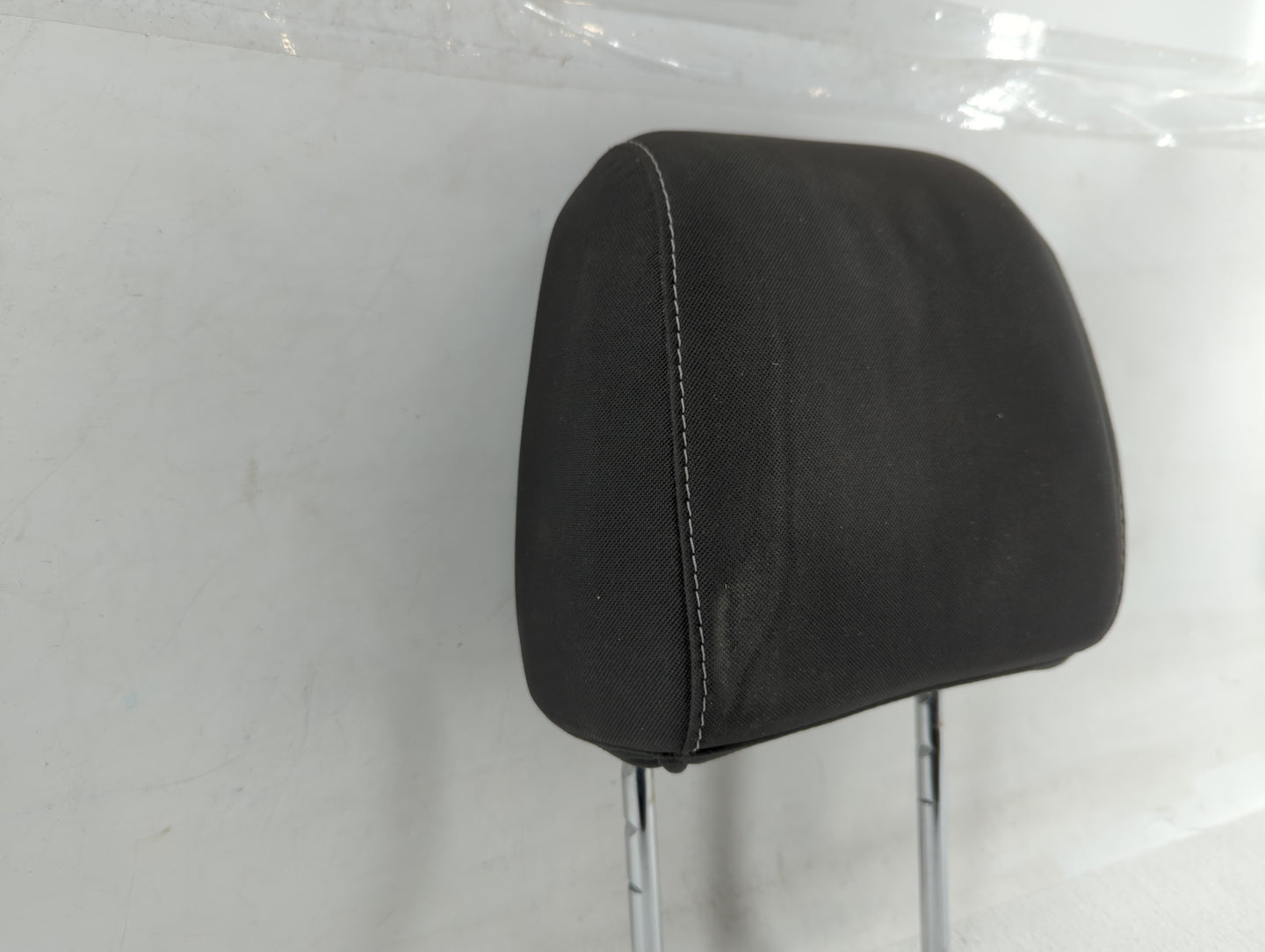 2013-2015 Ford Escape Headrest Head Rest Front Driver Passenger Seat Fits Fits 2013 2014 2015 OEM Used Auto Parts - Oemuseda