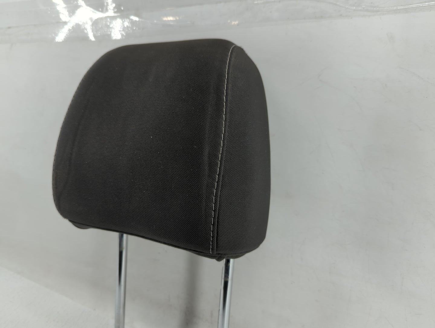 2013-2015 Ford Escape Headrest Head Rest Front Driver Passenger Seat Fits Fits 2013 2014 2015 OEM Used Auto Parts - Oemuseda