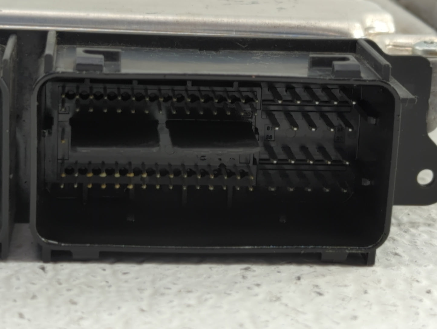 2013-2015 Ford Escape PCM Engine Control Computer ECU ECM PCU OEM P/N:DJ5A-12A650-ABB FJ5A-12A650-DC Fits Fits 2013 2014 201