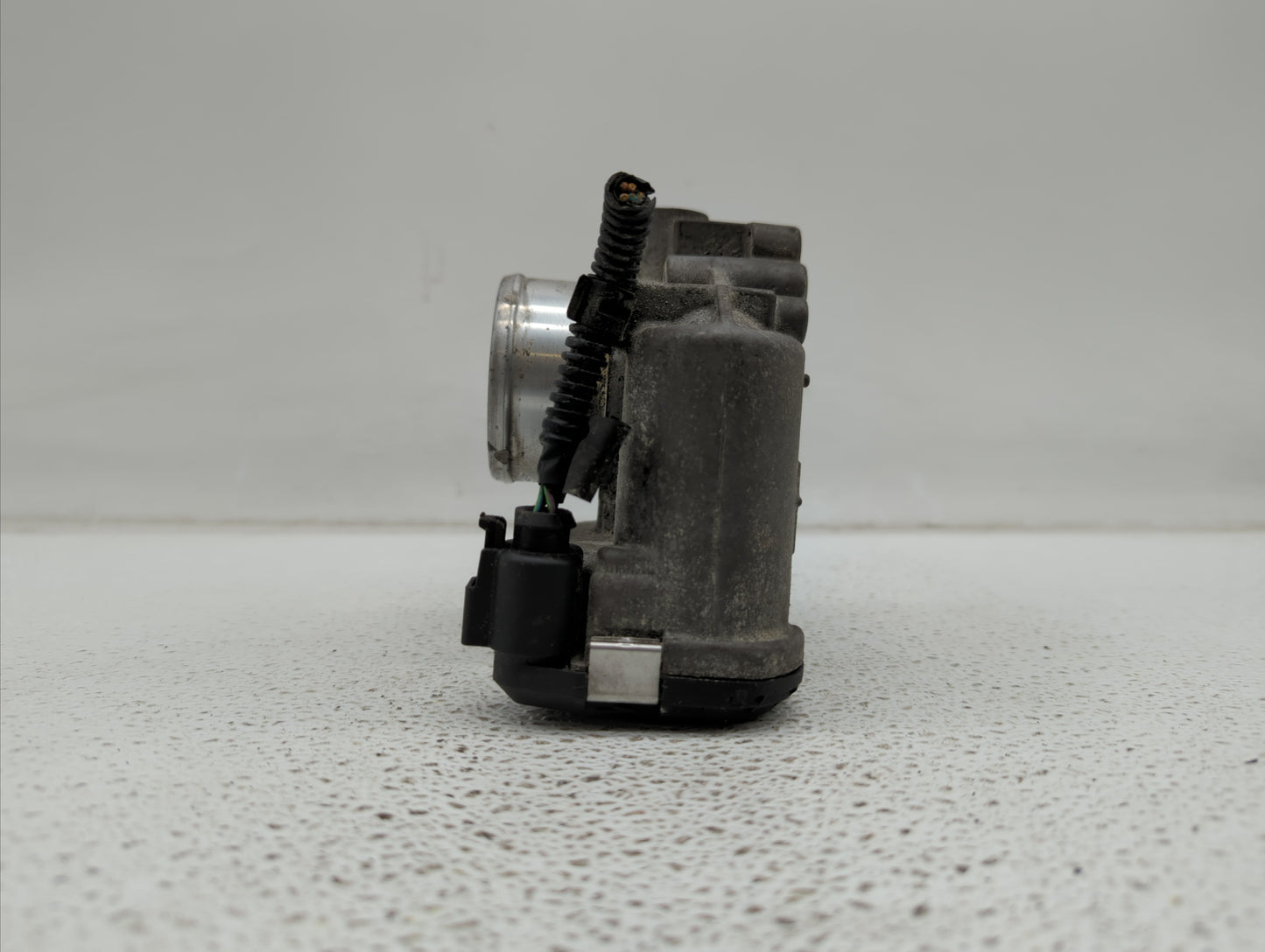 2013-2016 Ford Escape Throttle Body P/N:0 280 750 535 7S7G-9F991-CA Fits Fits 2013 2014 2015 2016 2017 2018 2019 OEM Used Au