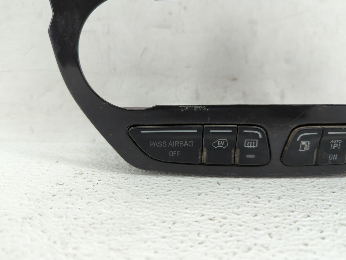 2014 Ford Escape DEFROST AND TRUCK RELEASE BUTTON WITH TRIM - Oemusedautoparts1.com
