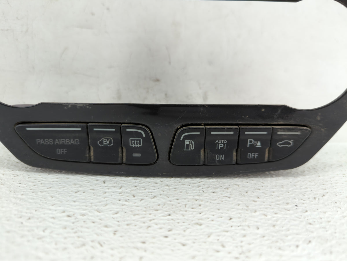2014 Ford Escape DEFROST AND TRUCK RELEASE BUTTON WITH TRIM - Oemusedautoparts1.com