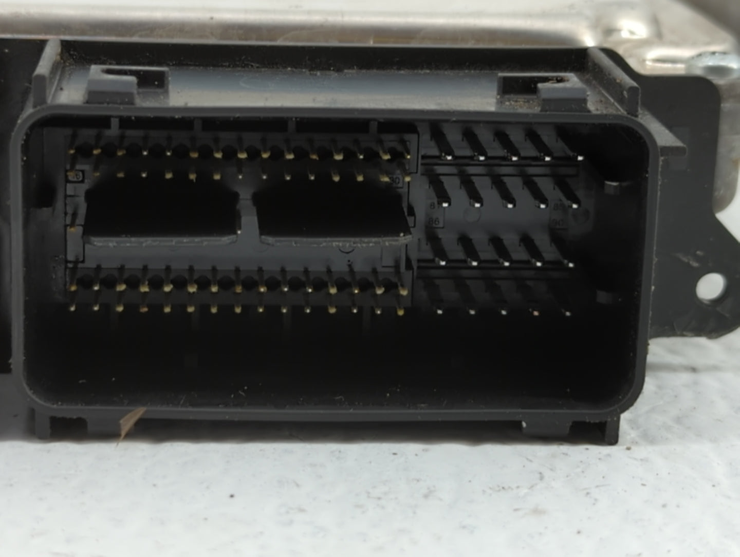 2013-2015 Ford Escape PCM Engine Control Computer ECU ECM PCU OEM P/N:DJ5A-12A650-ABB FJ5A-12A650-DC Fits Fits 2013 2014 201