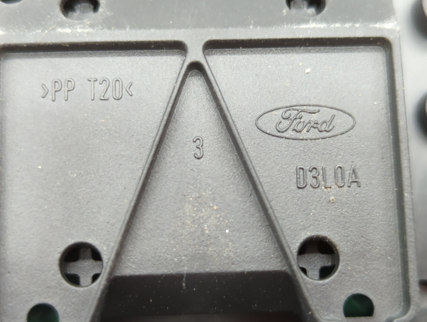 2013-2016 Ford Escape Radio Control Panel - Oemusedautoparts1.com