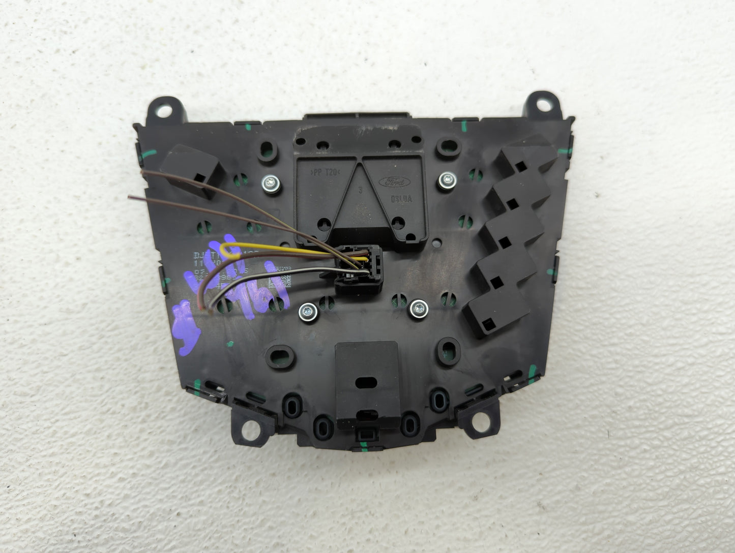 2013-2016 Ford Escape Radio Control Panel - Oemusedautoparts1.com
