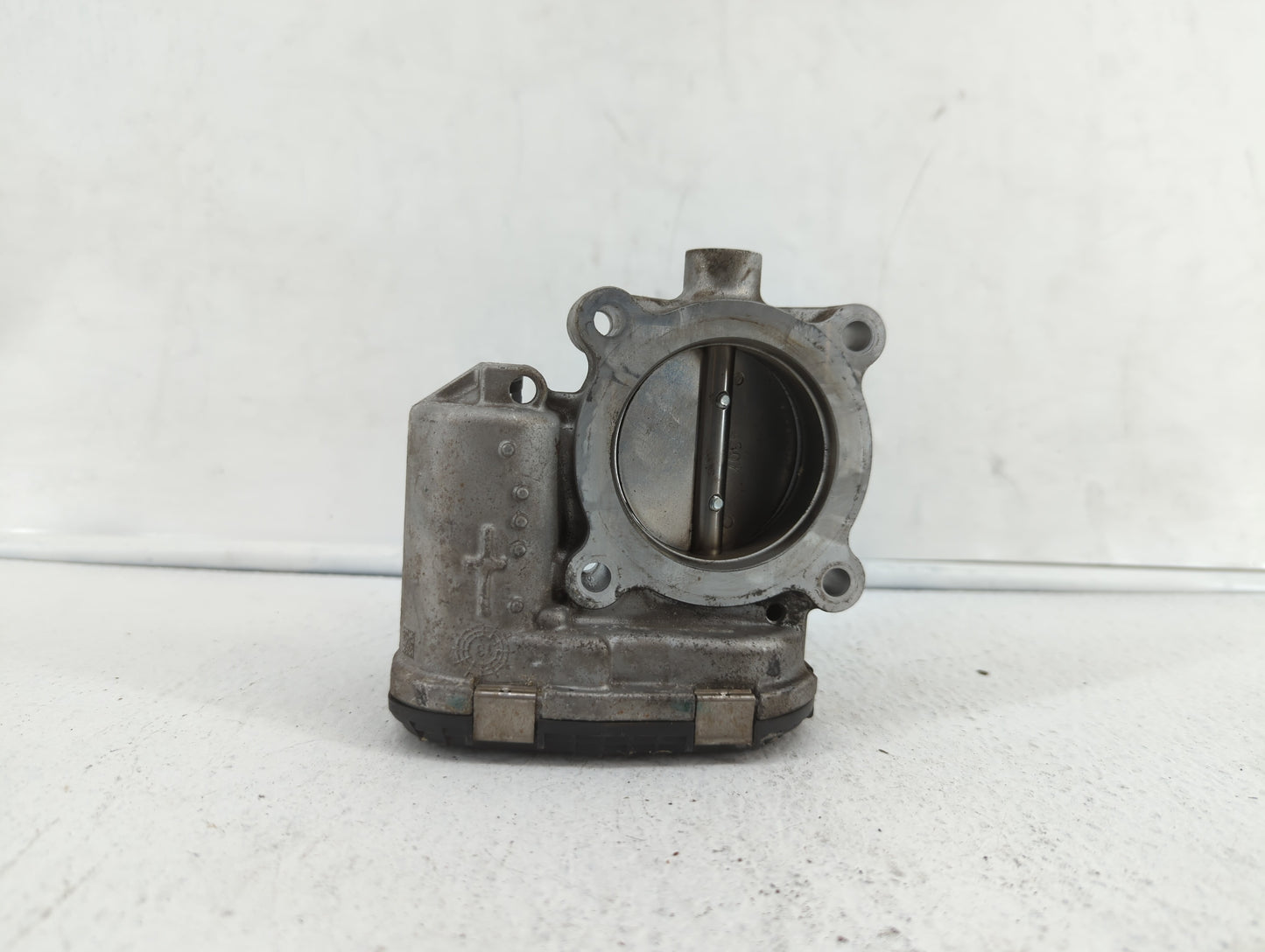 2017-2019 Ford Escape Throttle Body P/N:0 280 750 566 DS7E-9F991-BB Fits Fits 2014 2015 2016 2017 2018 2019 OEM Used Auto Pa