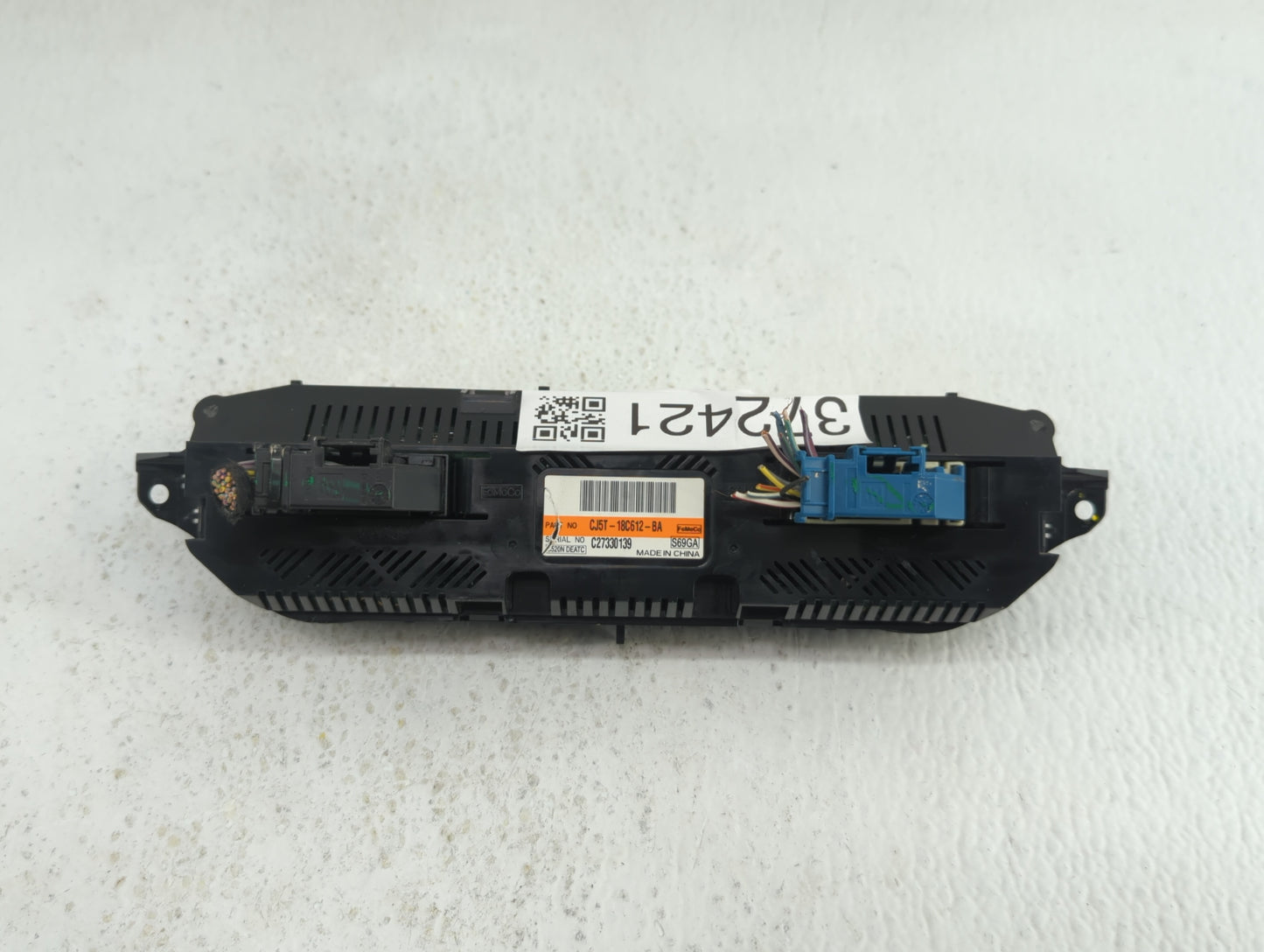 2013-2015 Ford Escape Climate Control Module Temperature AC/Heater Replacement P/N:CJ5T-18C612-AE CJ5T-18C612-BC Fits OEM Us