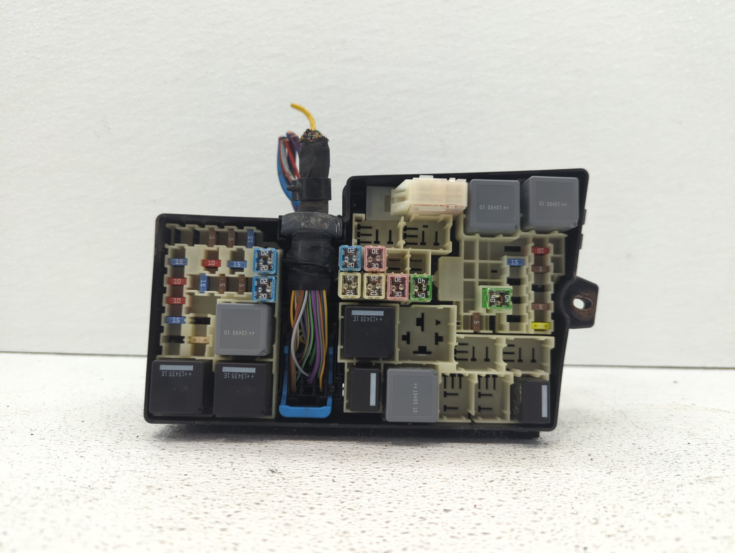 2013-2016 Ford Escape Fusebox Fuse Box Panel Relay Module P/N:AV6T-14A142-AB AV6T-14A067-AD Fits Fits 2013 2014 2015 2016 OE