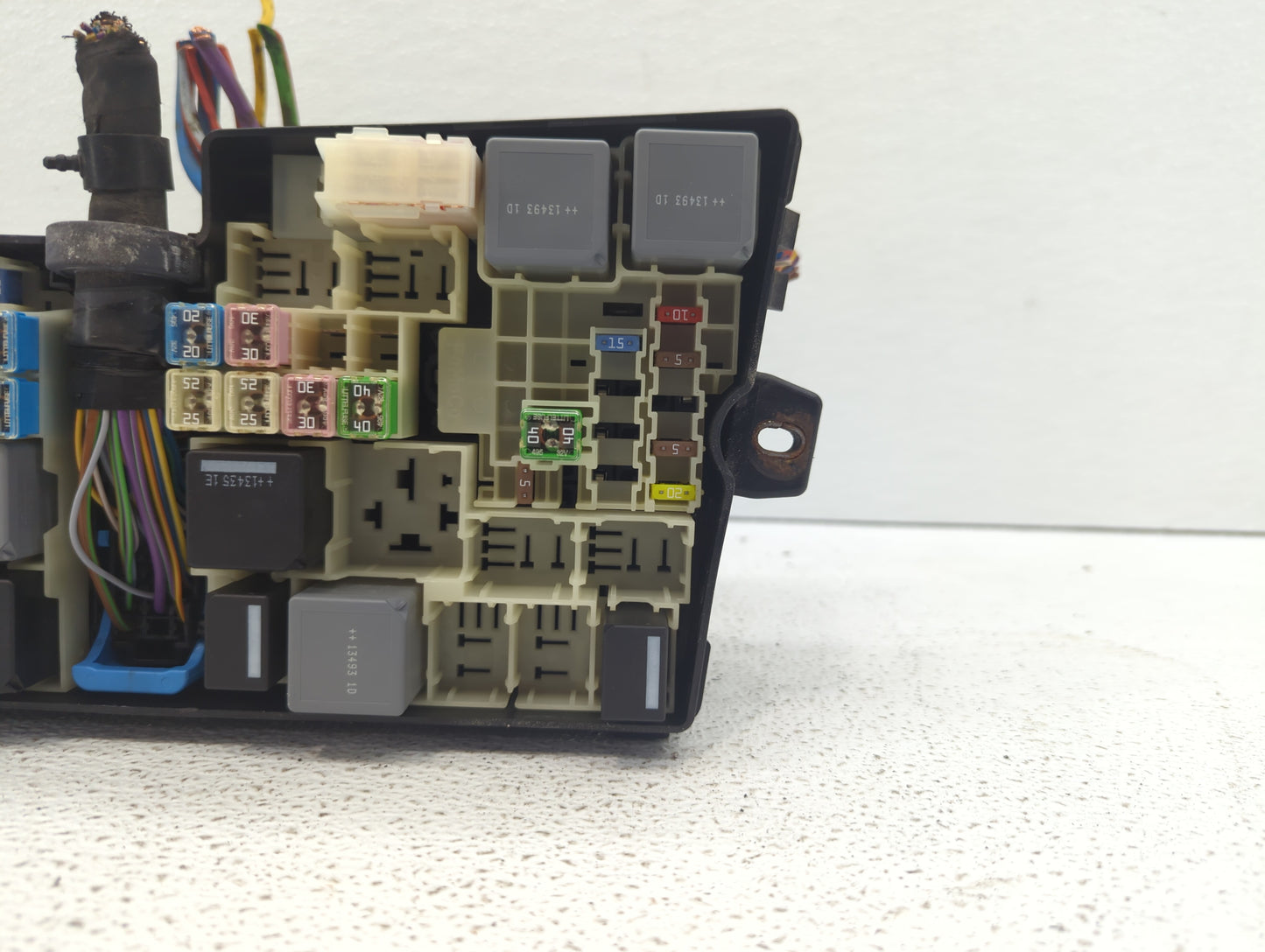 2013-2016 Ford Escape Fusebox Fuse Box Panel Relay Module P/N:AV6T-14A142-AB AV6T-14A067-AD Fits Fits 2013 2014 2015 2016 OE