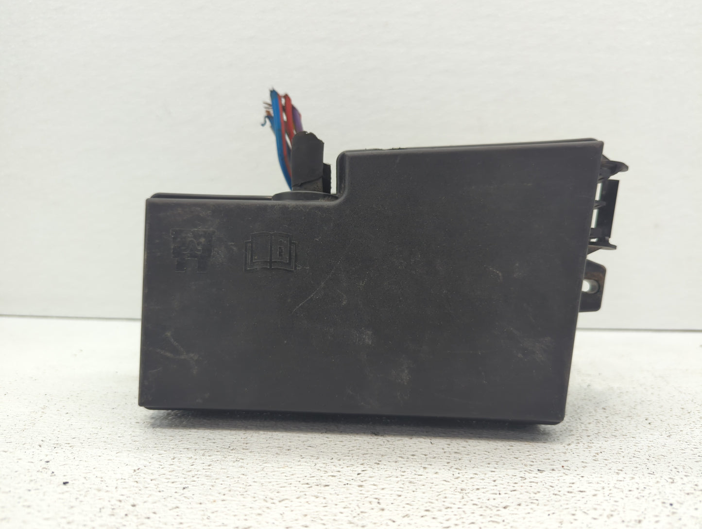 2013-2016 Ford Escape Fusebox Fuse Box Panel Relay Module P/N:AV6T-14A142-AB AV6T-14A067-AD Fits Fits 2013 2014 2015 2016 OE