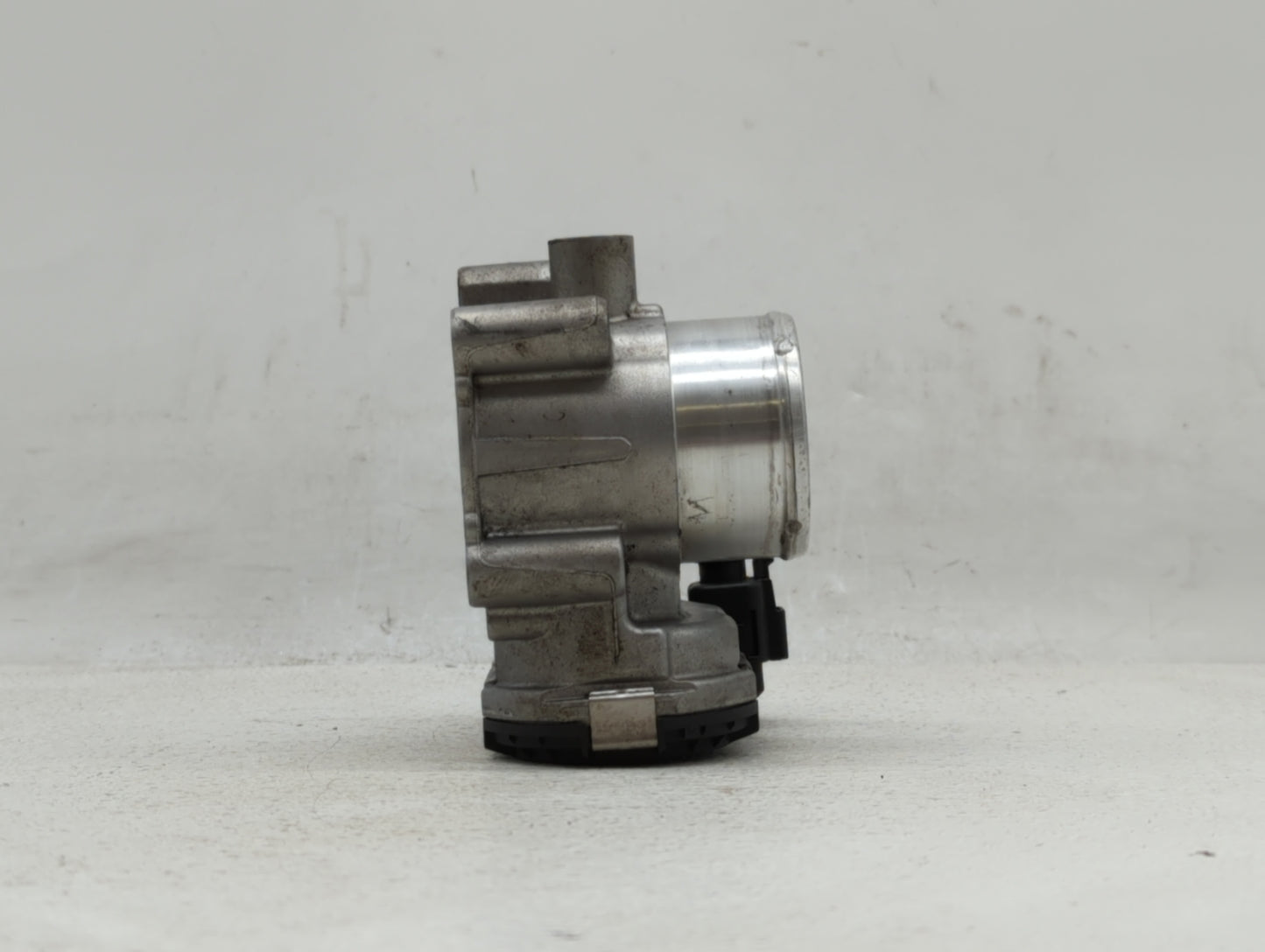 2013-2016 Ford Escape Throttle Body P/N:7S7G-9F991-CA Fits Fits 2013 2014 2015 2016 2017 2018 2019 OEM Used Auto Parts - Oem