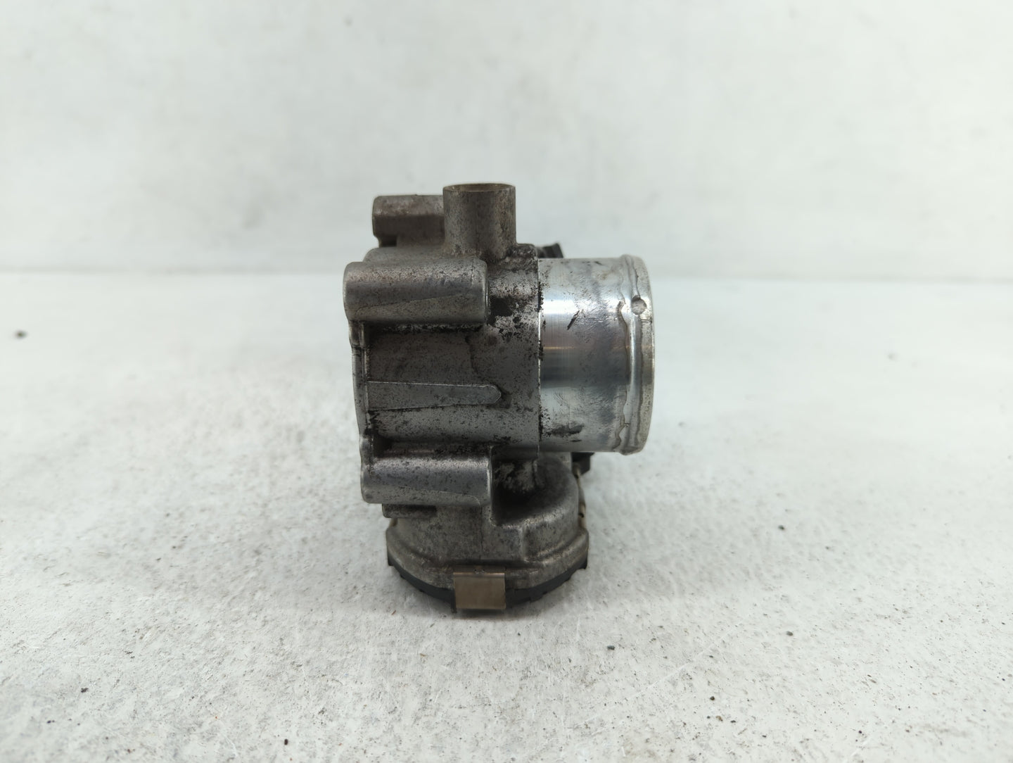 2013-2016 Ford Escape Throttle Body P/N:7S7G-9F991-CA Fits Fits 2013 2014 2015 2016 2017 2018 2019 OEM Used Auto Parts - Oem