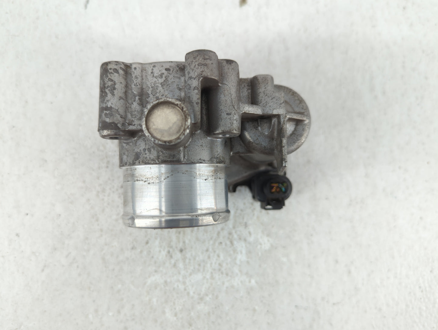2013-2016 Ford Escape Throttle Body P/N:7S7G-9F991-CA Fits Fits 2013 2014 2015 2016 2017 2018 2019 OEM Used Auto Parts - Oem