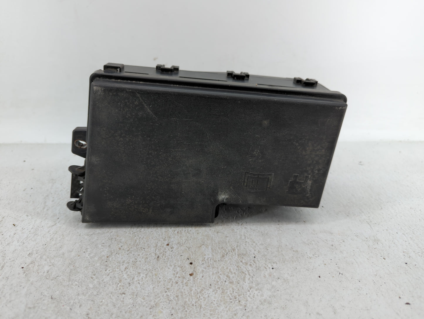 2013-2016 Ford Escape Fusebox Fuse Box Panel Relay Module P/N:AV6T-14A142-AB AV6T-14A067-AD Fits Fits 2013 2014 2015 2016 OE