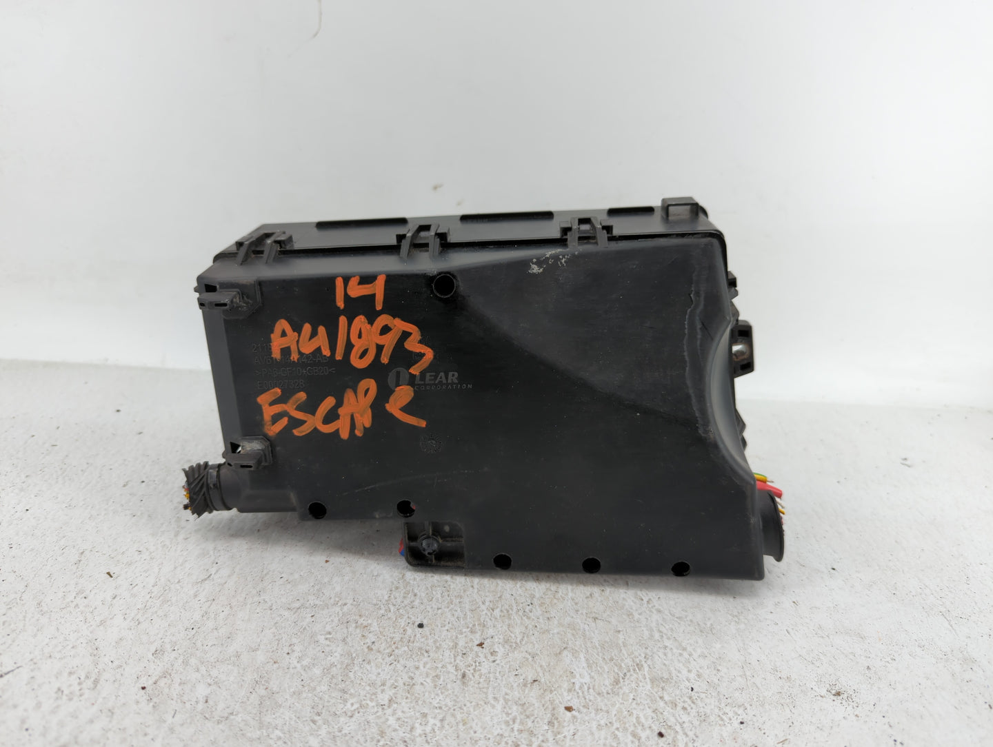 2013-2016 Ford Escape Fusebox Fuse Box Panel Relay Module P/N:AV6T-14A142-AB AV6T-14A067-AD Fits Fits 2013 2014 2015 2016 OE
