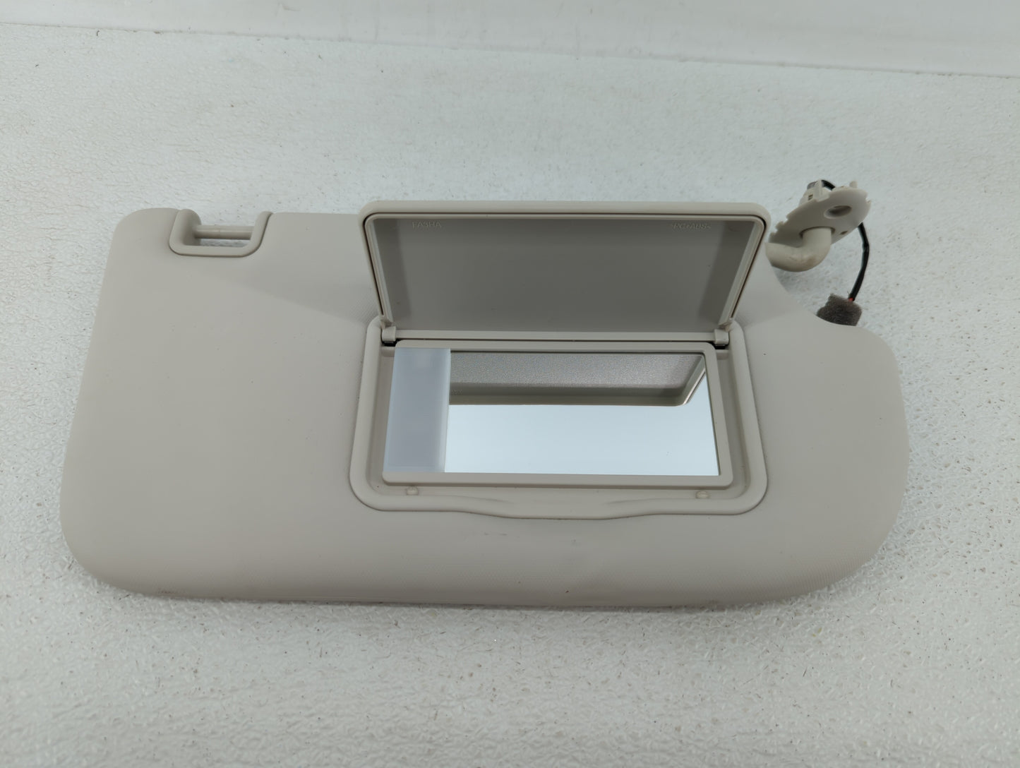 2013-2019 Ford Escape Sun Visor Shade Replacement Passenger Right Mirror Fits Fits 2013 2014 2015 2016 2017 2018 2019 OEM Us