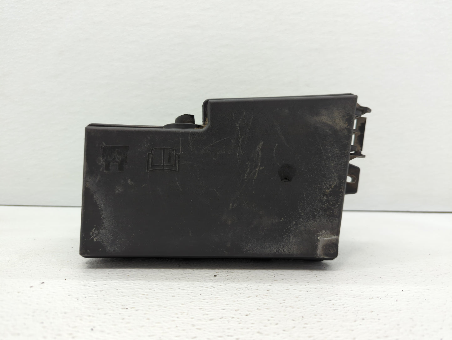 2013-2016 Ford Escape Fusebox Fuse Box Panel Relay Module P/N:AV6T-14A142-AB AV6T-14A067-AD Fits Fits 2013 2014 2015 2016 OE