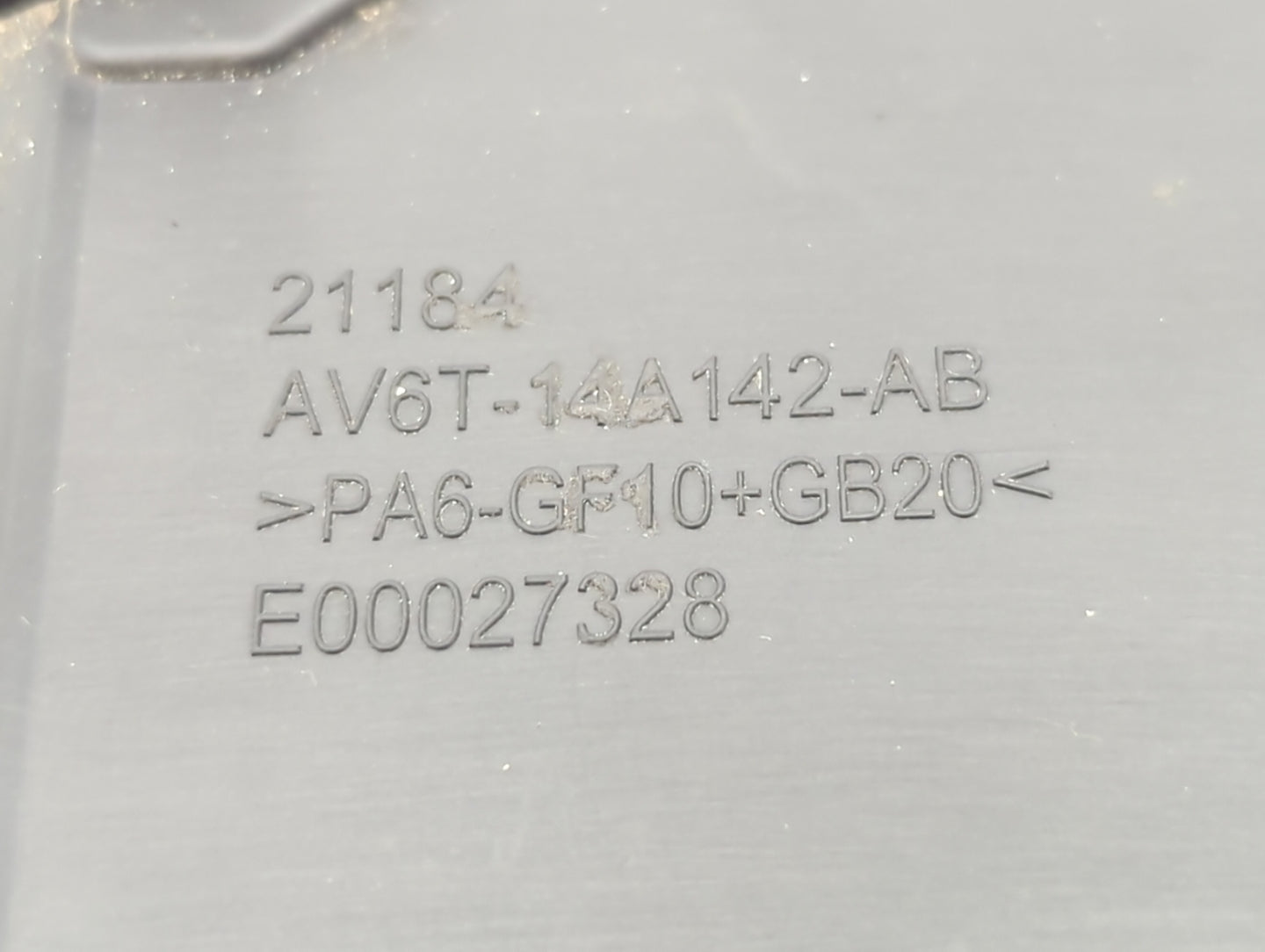 2013-2016 Ford Escape Fusebox Fuse Box Panel Relay Module P/N:AV6T-14A142-AB AV6T-14A067-AD Fits Fits 2013 2014 2015 2016 OE