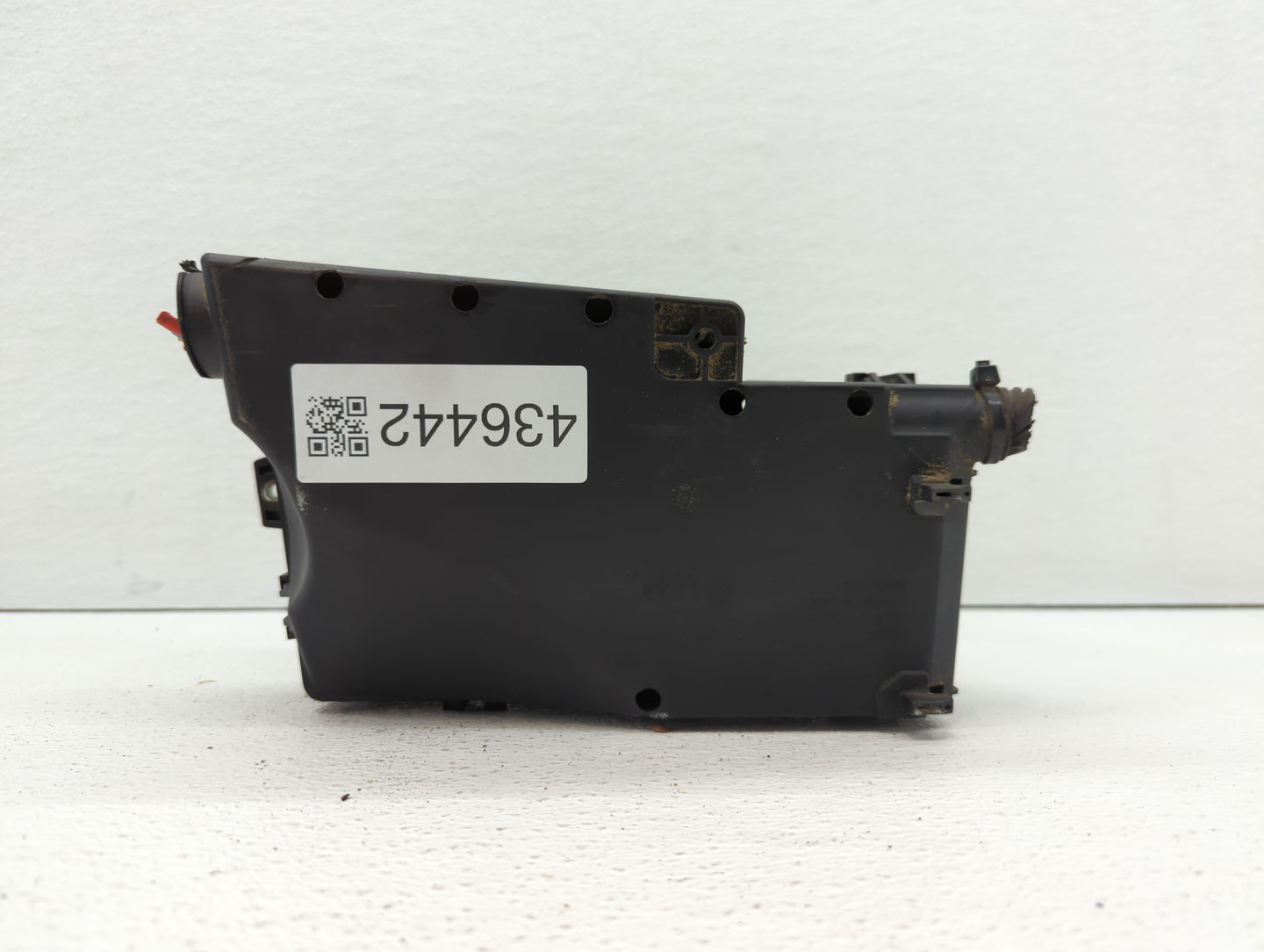 2013-2016 Ford Escape Fusebox Fuse Box Panel Relay Module P/N:AV6T-14A142-AB AV6T-14A067-AD Fits Fits 2013 2014 2015 2016 OE
