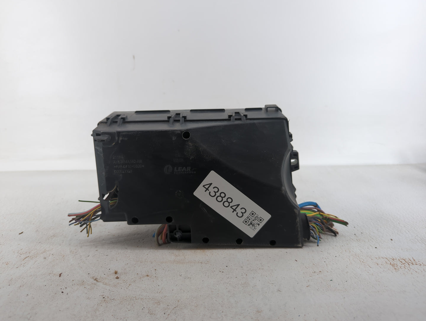 2013-2016 Ford Escape Fusebox Fuse Box Panel Relay Module P/N:AV6T-14A142-AB AV6T-14A067-AD Fits Fits 2013 2014 2015 2016 OE