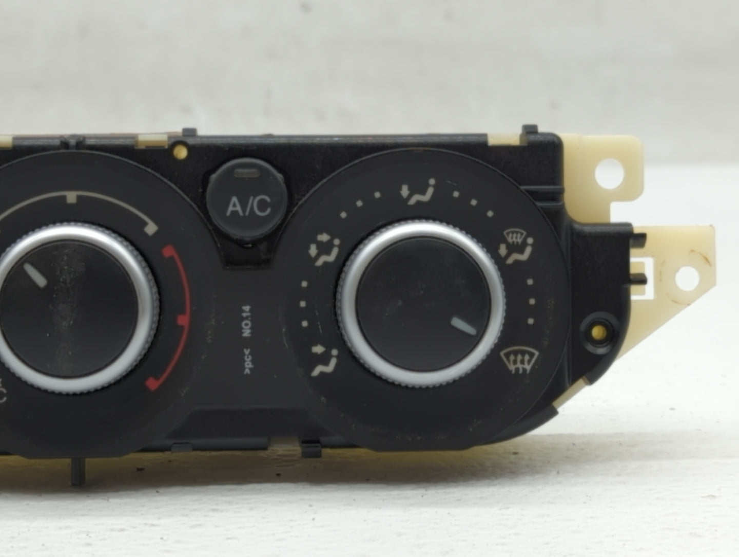 2013-2016 Ford Escape Climate Control Module Temperature AC/Heater Replacement P/N:CJ5T-19980-CF CJ5T-19980-CK Fits OEM Used