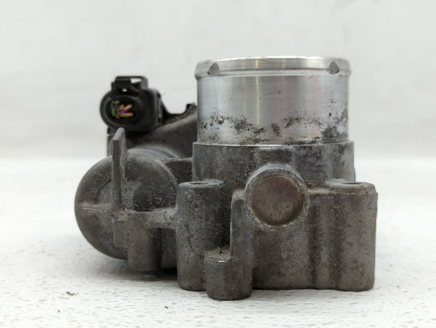 2013-2016 Ford Escape Throttle Body P/N:7S7G-9F991-CA Fits Fits 2013 2014 2015 2016 2017 2018 2019 OEM Used Auto Parts - Oem