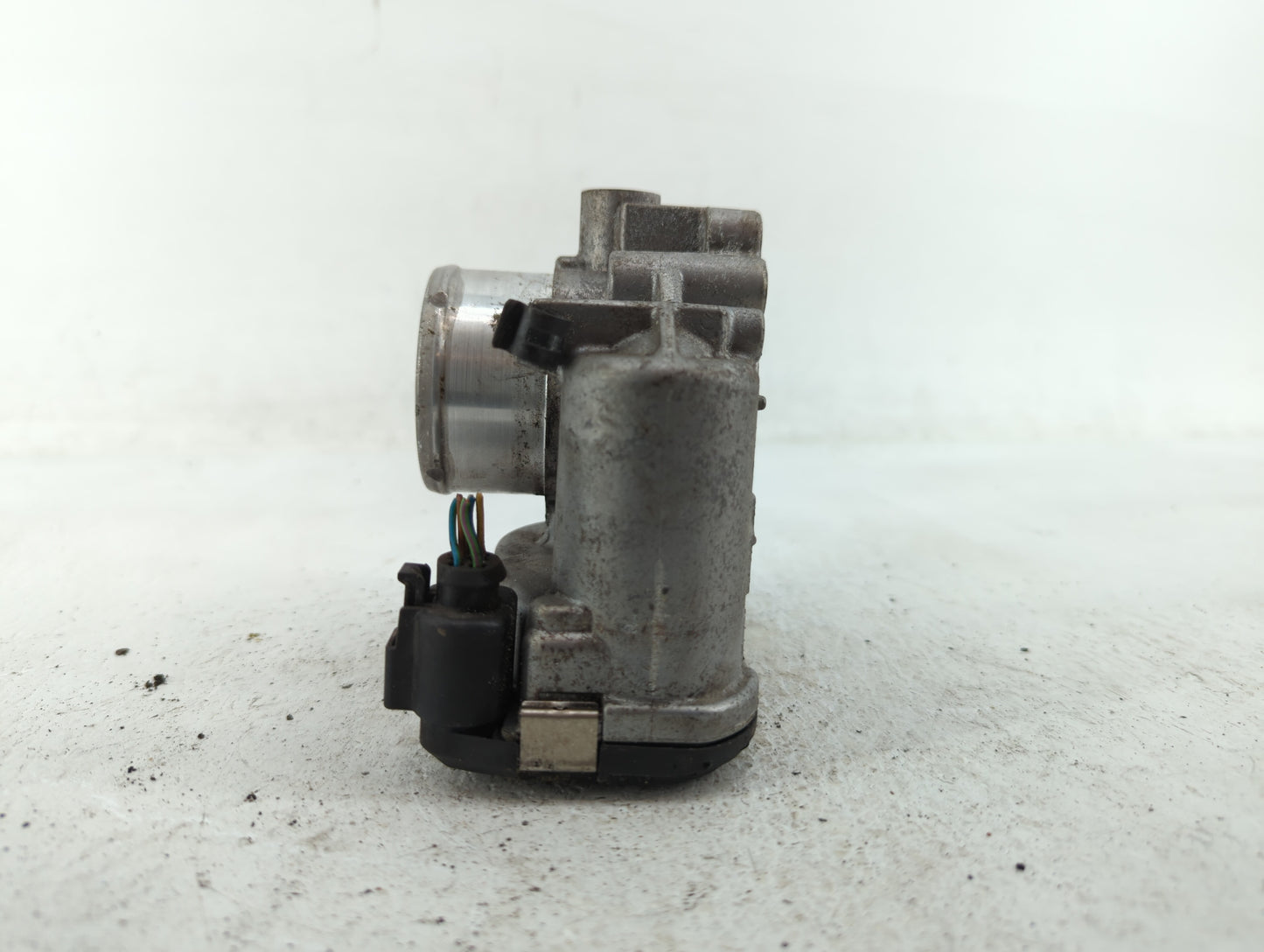 2013-2016 Ford Escape Throttle Body P/N:7S7G-9F991-CA Fits Fits 2013 2014 2015 2016 2017 2018 2019 OEM Used Auto Parts - Oem