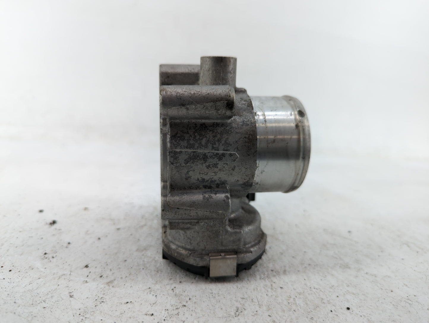 2013-2016 Ford Escape Throttle Body P/N:7S7G-9F991-CA Fits Fits 2013 2014 2015 2016 2017 2018 2019 OEM Used Auto Parts - Oem