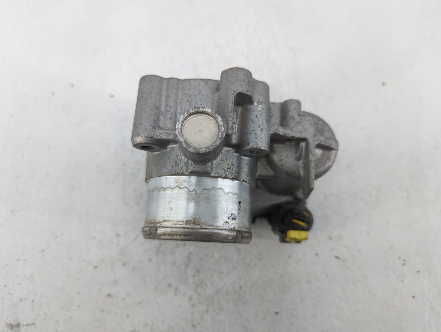 2013-2016 Ford Escape Throttle Body P/N:7S7G-9F991-CA Fits Fits 2013 2014 2015 2016 2017 2018 2019 OEM Used Auto Parts - Oem