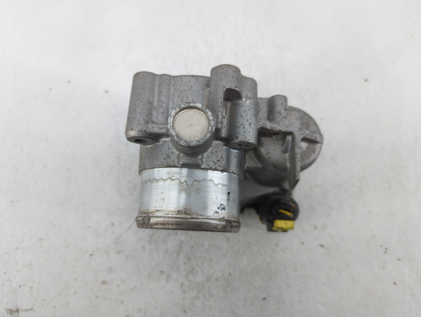 2013-2016 Ford Escape Throttle Body P/N:7S7G-9F991-CA Fits Fits 2013 2014 2015 2016 2017 2018 2019 OEM Used Auto Parts - Oem