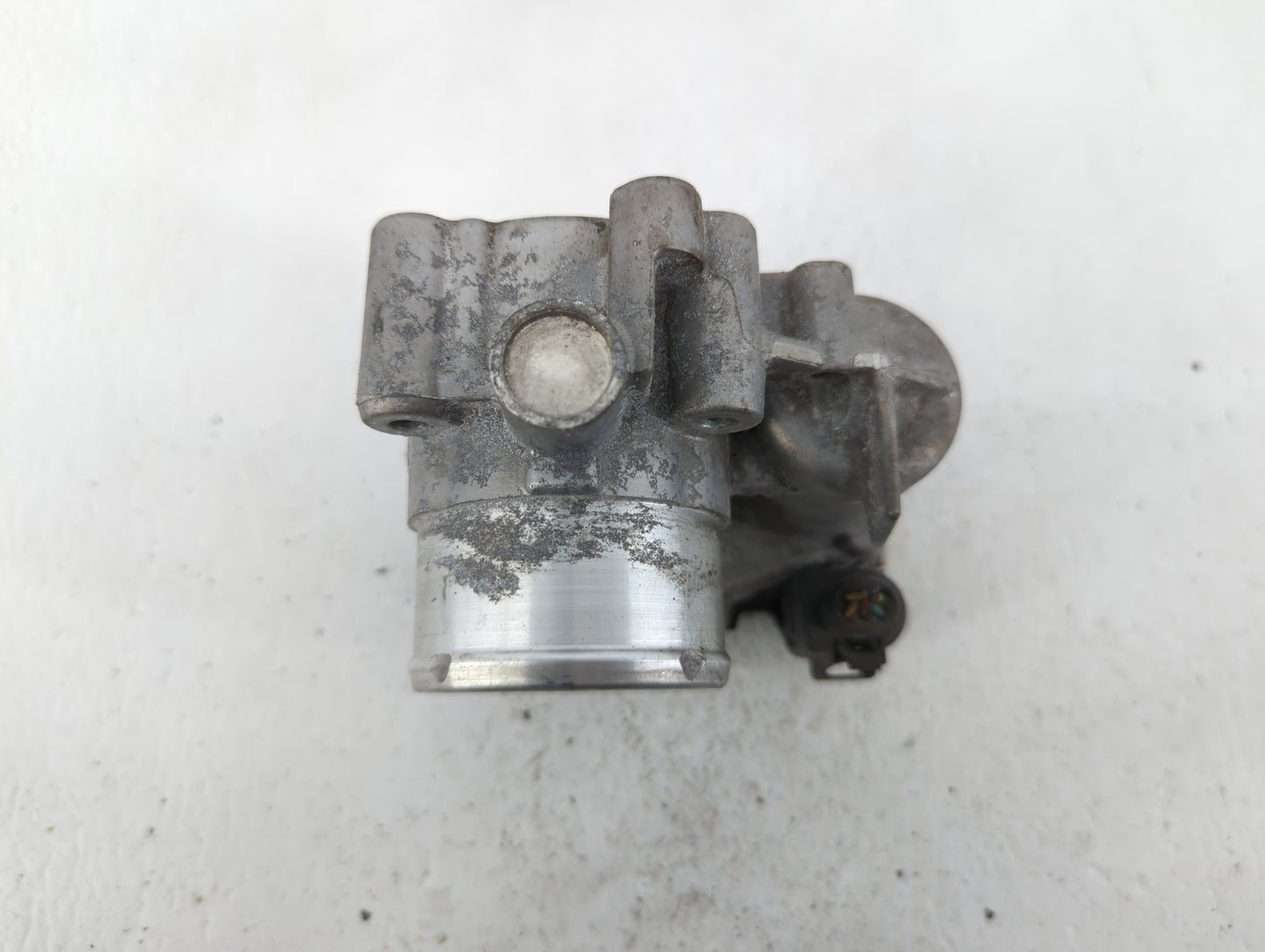2013-2016 Ford Escape Throttle Body P/N:7S7G-9F991-CA Fits Fits 2013 2014 2015 2016 2017 2018 2019 OEM Used Auto Parts - Oem