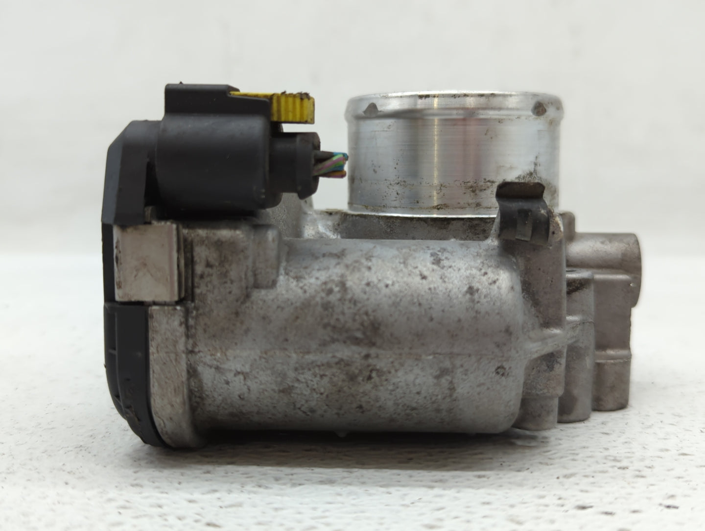 2013-2016 Ford Escape Throttle Body P/N:7S7G-9F991-CA Fits Fits 2013 2014 2015 2016 2017 2018 2019 OEM Used Auto Parts - Oem