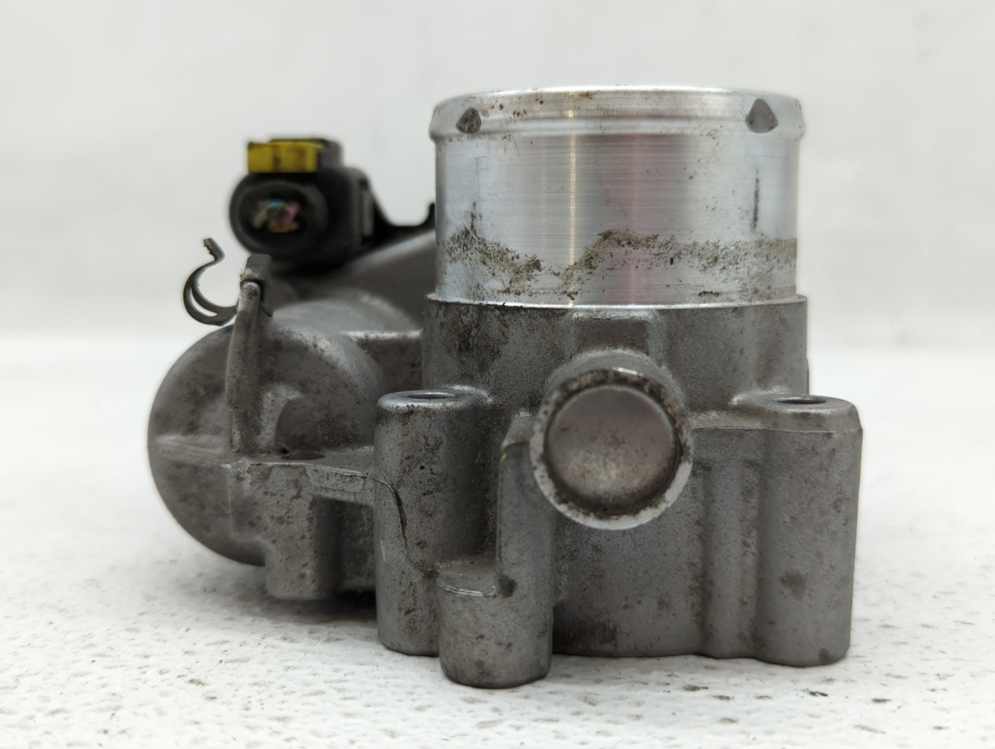 2013-2016 Ford Escape Throttle Body P/N:7S7G-9F991-CA Fits Fits 2013 2014 2015 2016 2017 2018 2019 OEM Used Auto Parts - Oem