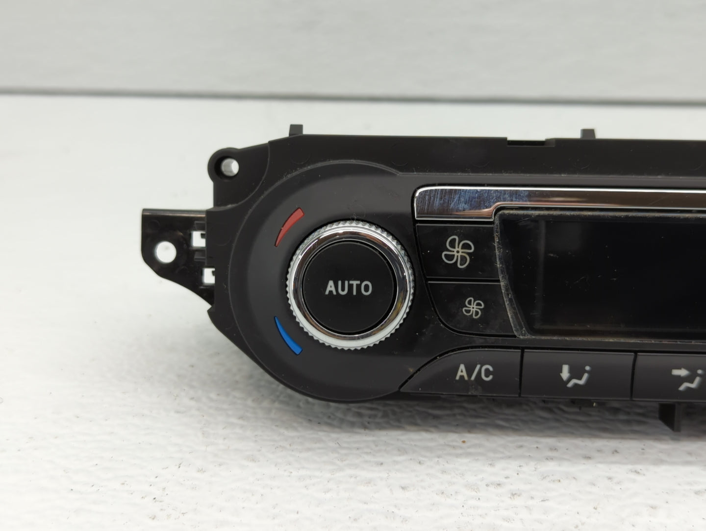 2013-2015 Ford Escape Climate Control Module Temperature AC/Heater Replacement P/N:CJ5T-18C612-BA CJ5T-18C612-BC Fits OEM Us