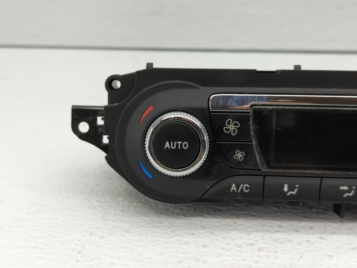 2013-2015 Ford Escape Climate Control Module Temperature AC/Heater Replacement P/N:CJ5T-18C612-BA CJ5T-18C612-BC Fits OEM Us