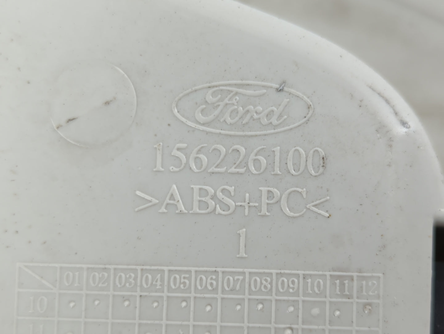 2013-2014 Ford Escape Overhead Roof Console Interior Dome Light Cream - Oemusedautoparts1.com