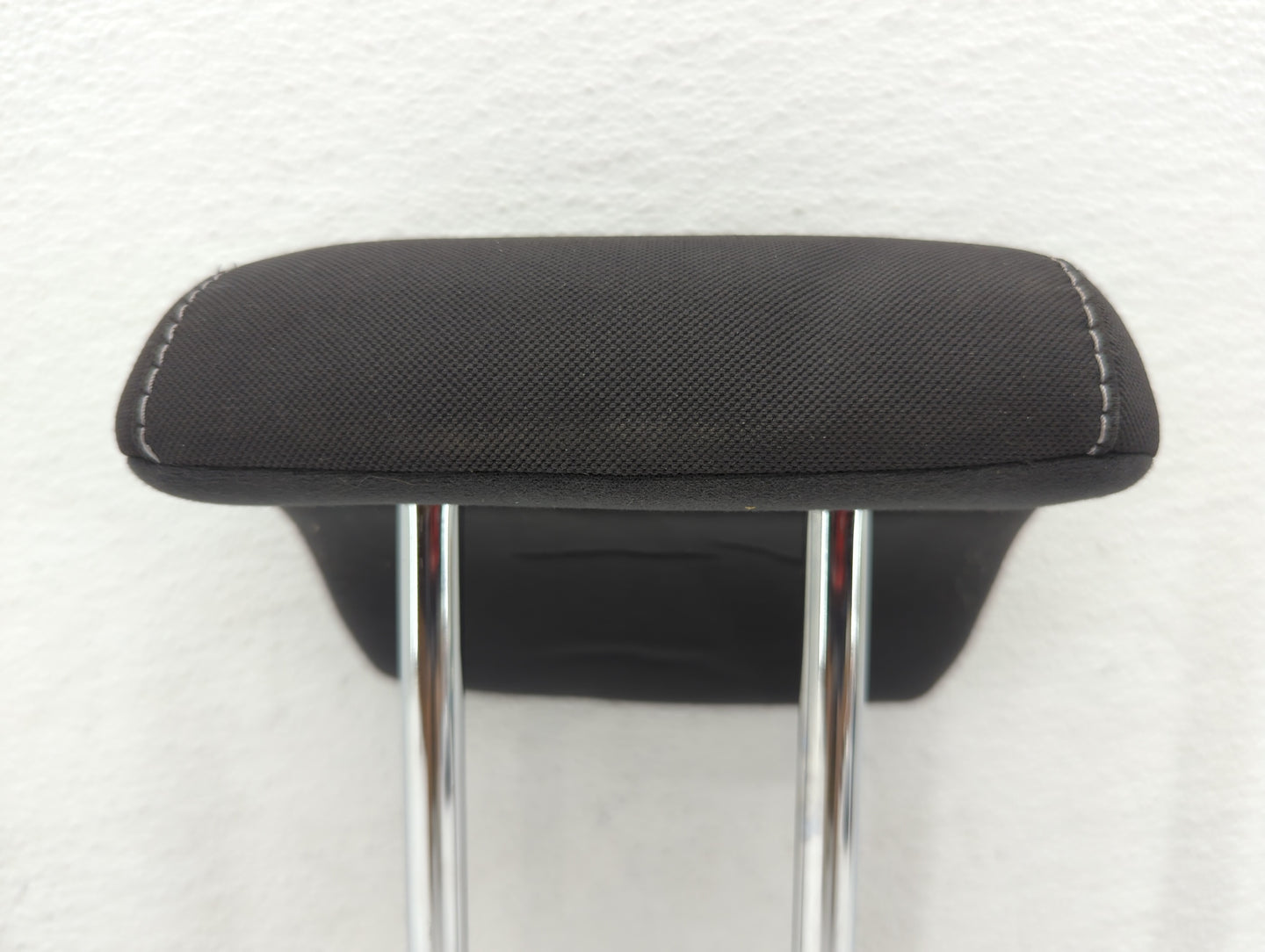 2014-2015 Ford Escape Headrest Head Rest Rear Center Seat Fits Fits 2014 2015 OEM Used Auto Parts - Oemusedautoparts1.com