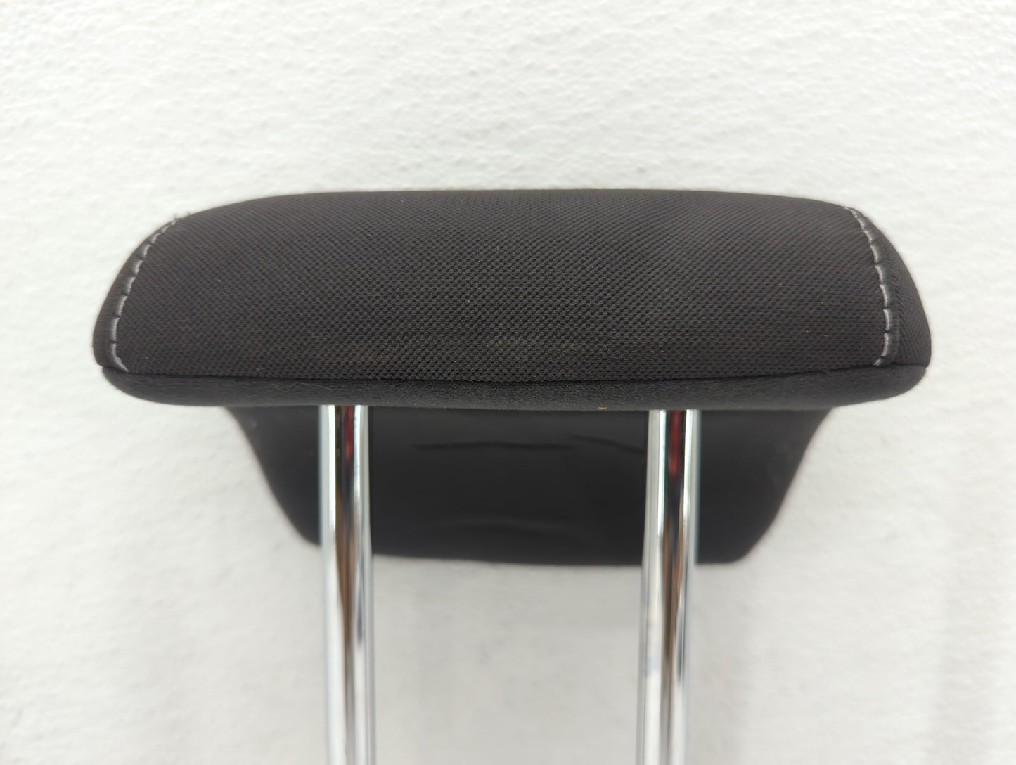 2014-2015 Ford Escape Headrest Head Rest Rear Center Seat Fits Fits 2014 2015 OEM Used Auto Parts - Oemusedautoparts1.com