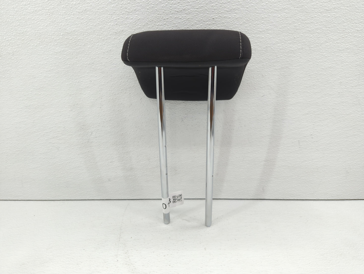 2014-2015 Ford Escape Headrest Head Rest Rear Center Seat Fits Fits 2014 2015 OEM Used Auto Parts - Oemusedautoparts1.com