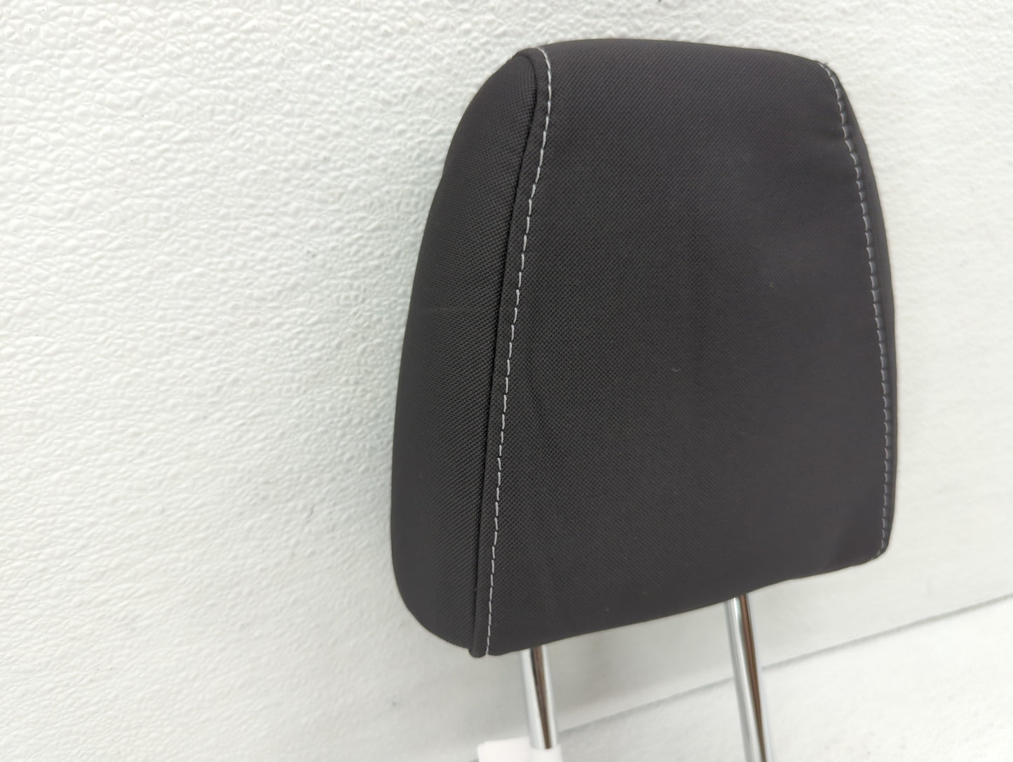 2014-2015 Ford Escape Headrest Head Rest Front Driver Passenger Seat - Oemusedautoparts1.com