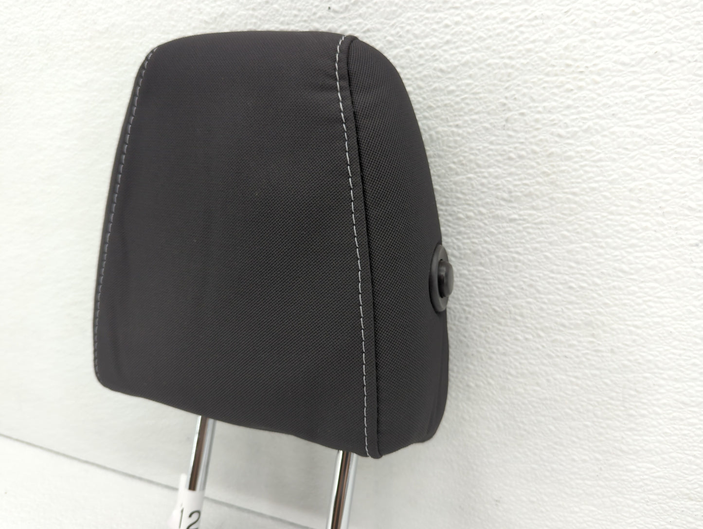 2014-2015 Ford Escape Headrest Head Rest Front Driver Passenger Seat - Oemusedautoparts1.com