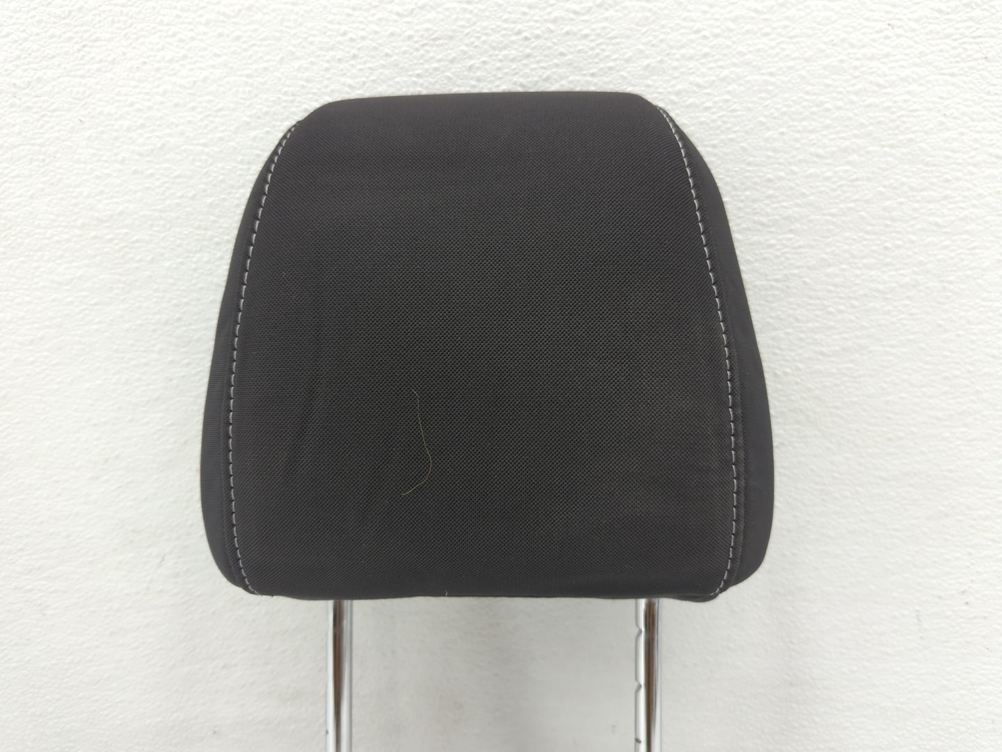 2013-2015 Ford Escape Headrest Head Rest Front Driver Passenger Seat - Oemusedautoparts1.com