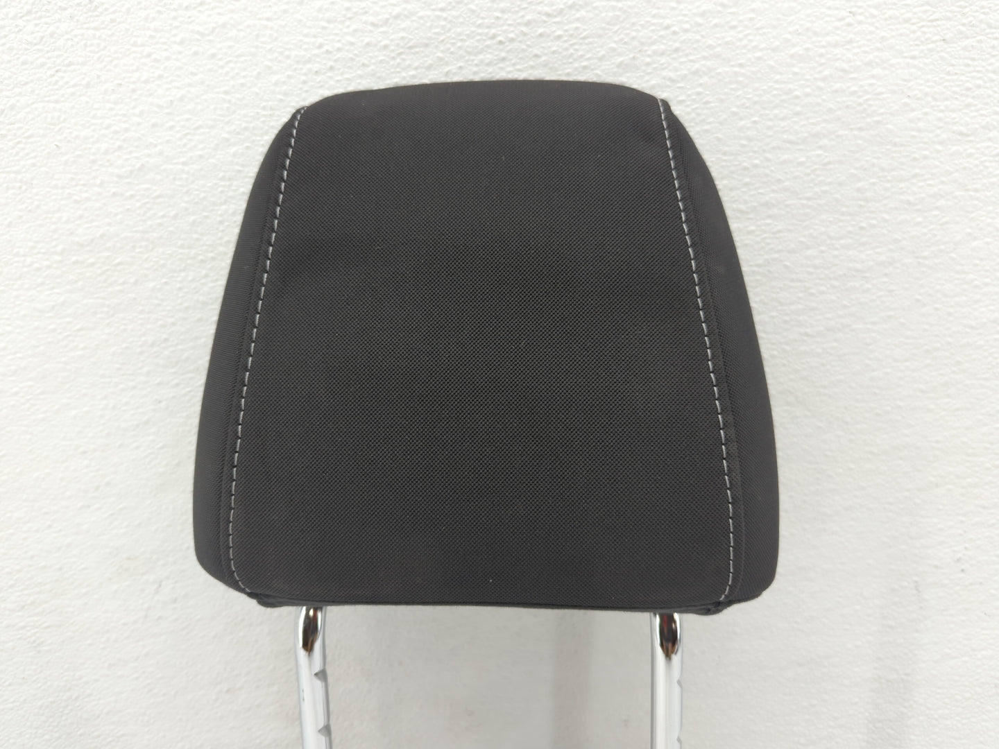 2013-2015 Ford Escape Headrest Head Rest Front Driver Passenger Seat - Oemusedautoparts1.com